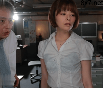职场女性的勇气与智慧——月乃露娜(Tsukino Runa,月乃ルナ)在指导分公司中克服阻力的番号HMN-269电影